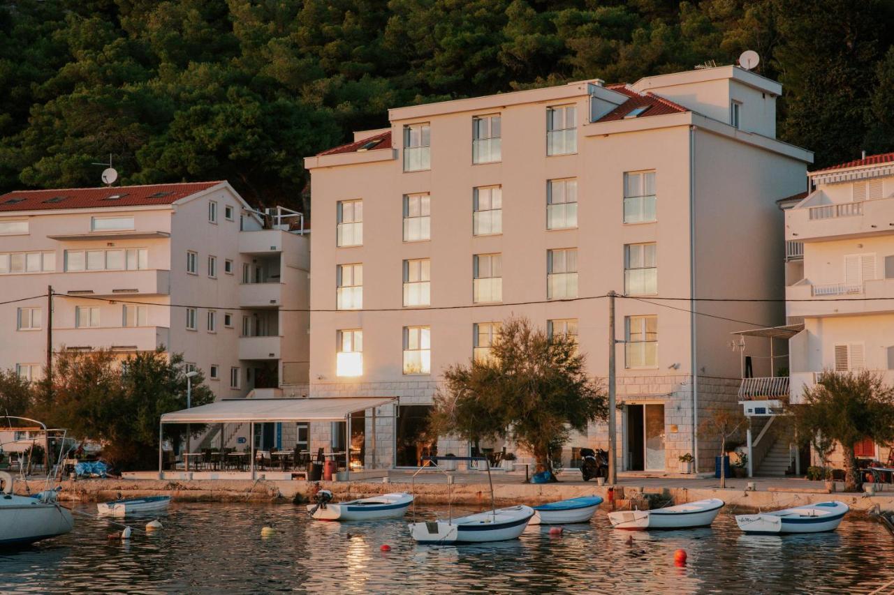 Hotel Pleter Mimice Exterior photo
