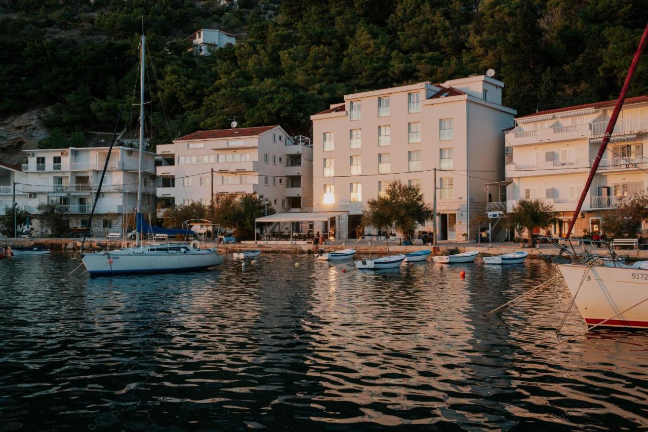 Hotel Pleter Mimice Exterior photo